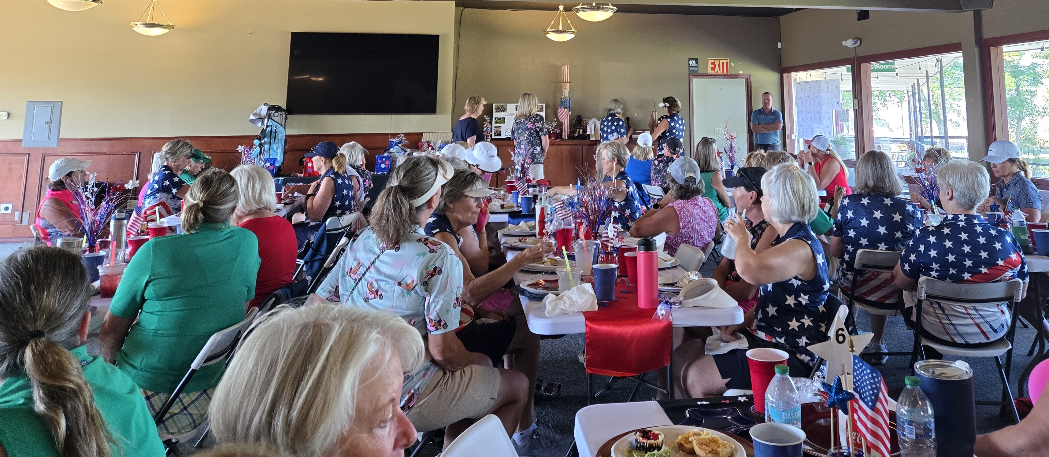 Women playing golf at Veterans Memorial Golf Course in Walla Walla